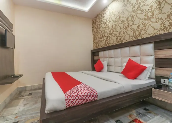 Oyo 60651 Hotel Arya