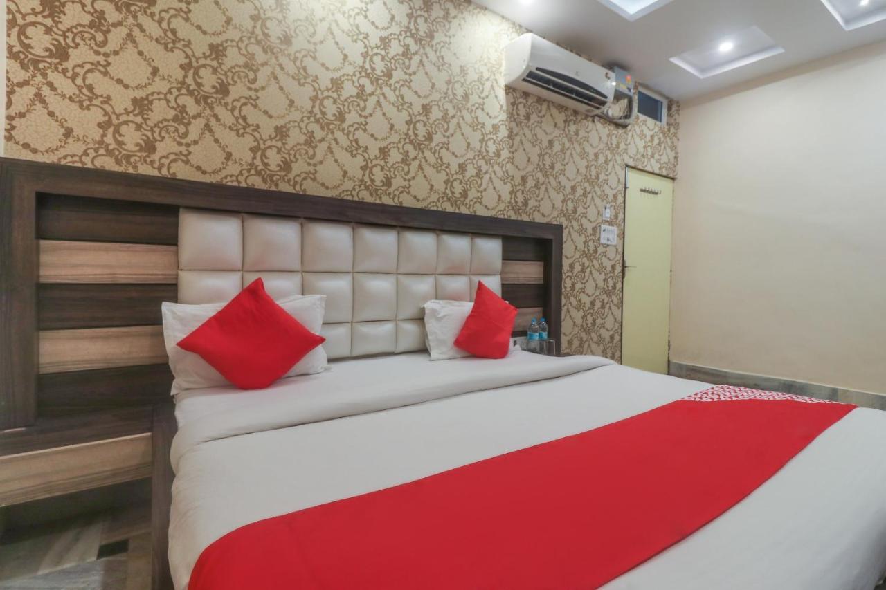 Oyo 60651 Hotel Arya