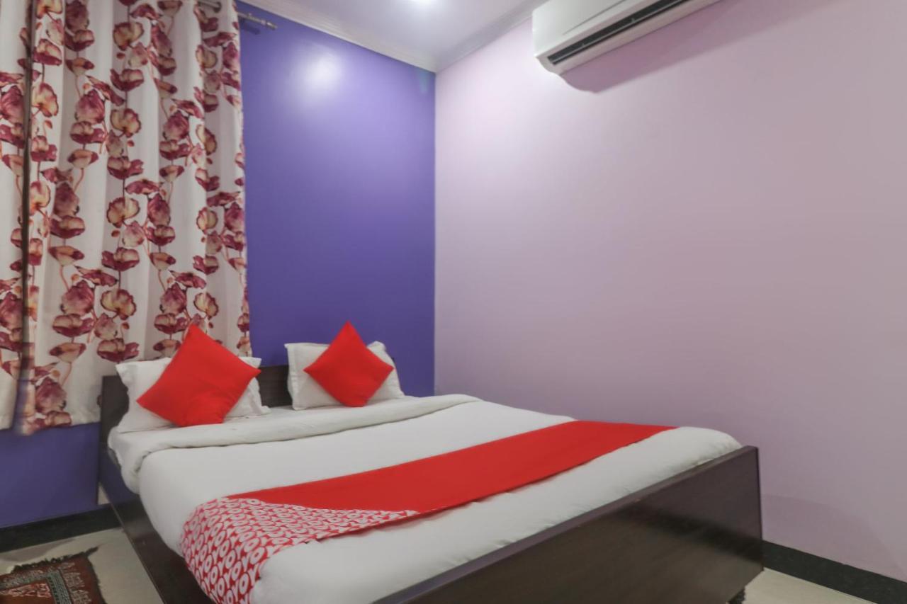 Oyo 60651 Hotel Arya Varanasi