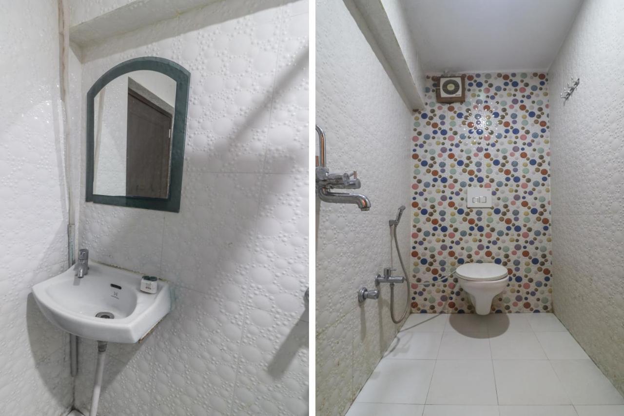Oyo 60651 Hotel Arya Varanasi