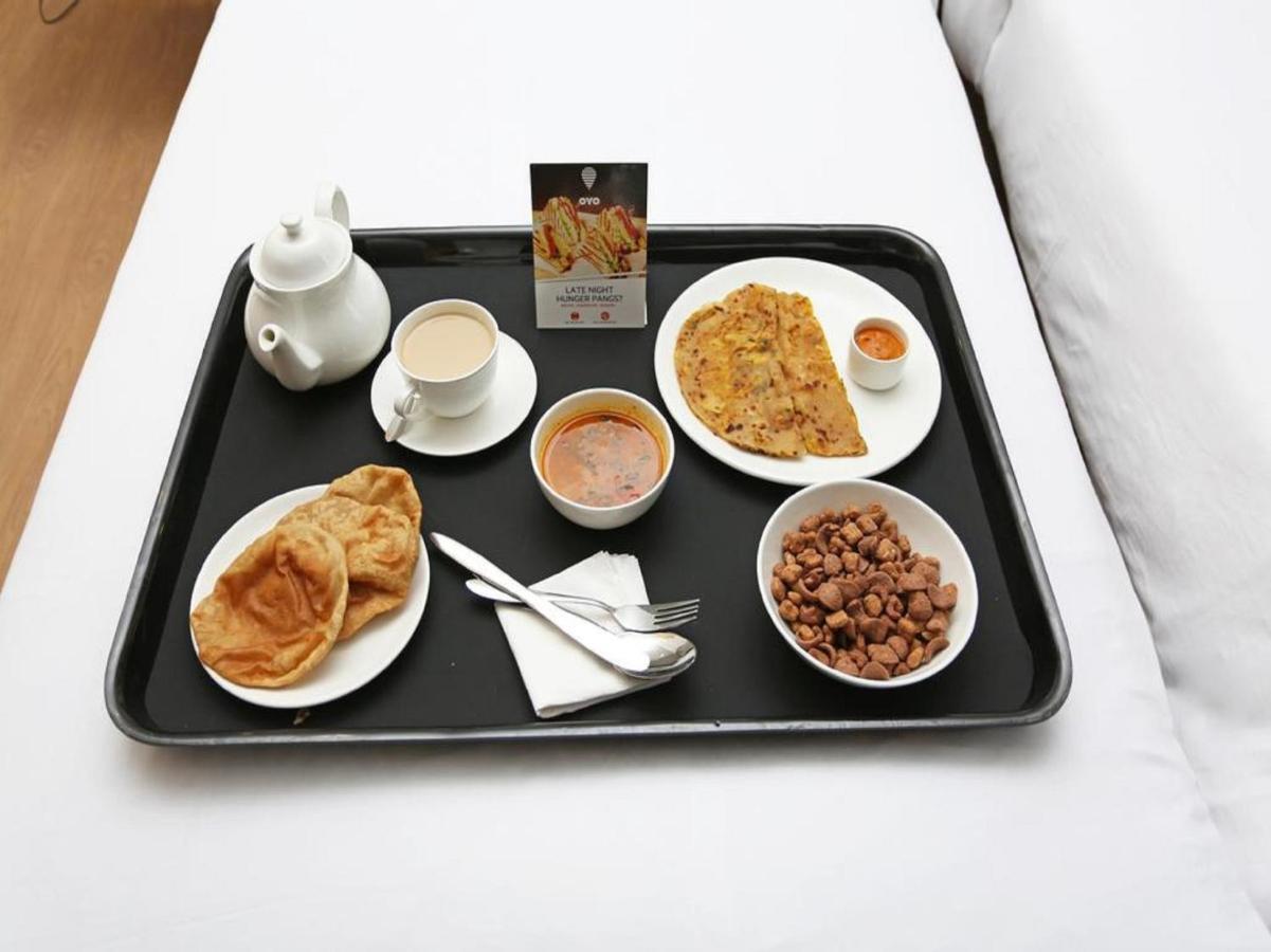 Oyo 60651 Hotel Arya Varanasi